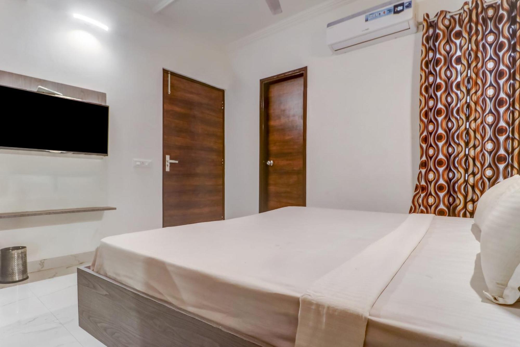 Townhouse Hotel Лудяна Екстериор снимка